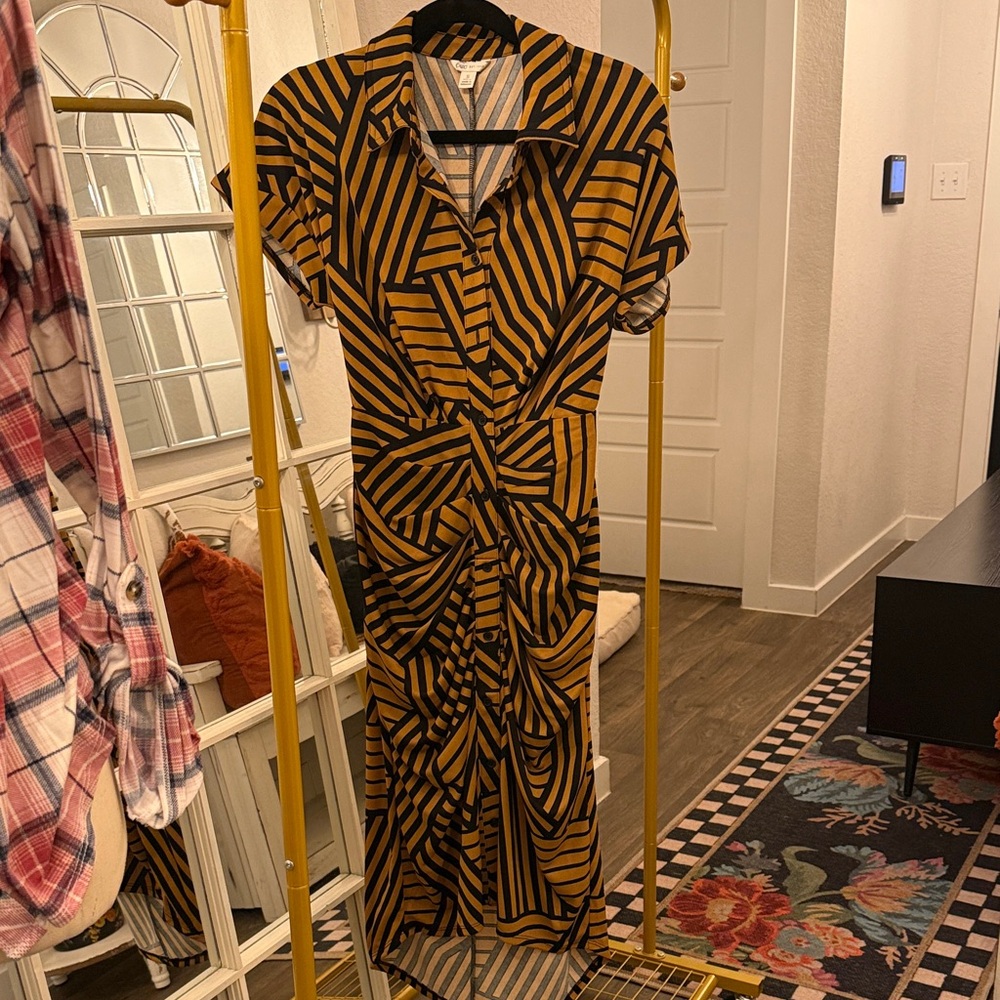 Cato Black and Gold Geometric Midi Dress